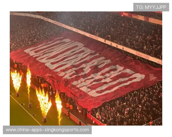 阿森纳蒂尔尼后点补射赢得看台狂欢——一场点燃球迷热情的瞬间